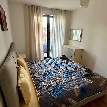 Apartment Modern&cozy In Tirana