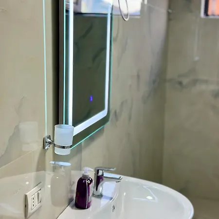 Apartment Modern&cozy In Tirana