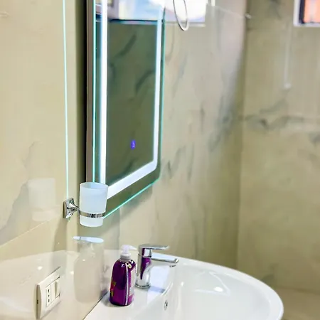Luxe 1 * Tirana