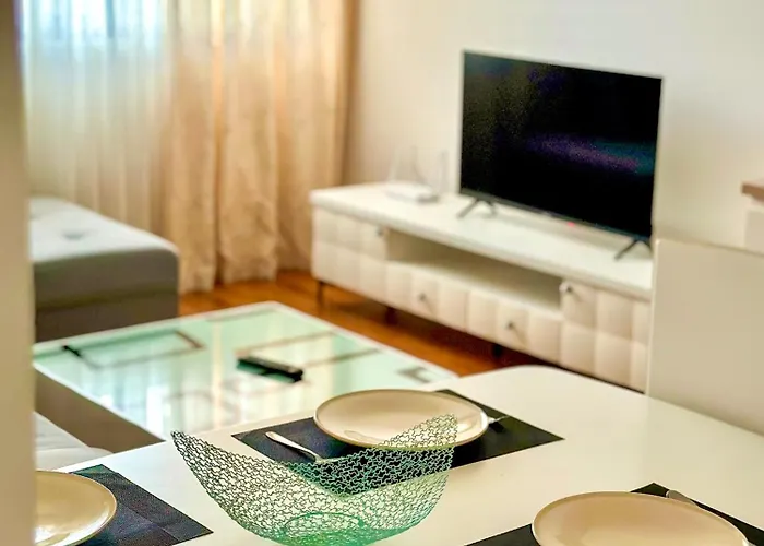 Luxe 1 شقة تيرانا